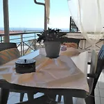 Port View *